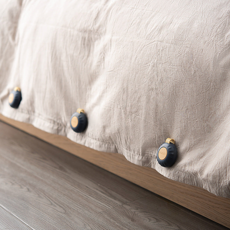 Four-corner Non-marking Fixator For Quilt Sheets